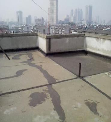 上海市漏水维修 楼顶漏水是什么原因，楼顶漏水维修方法是什么?